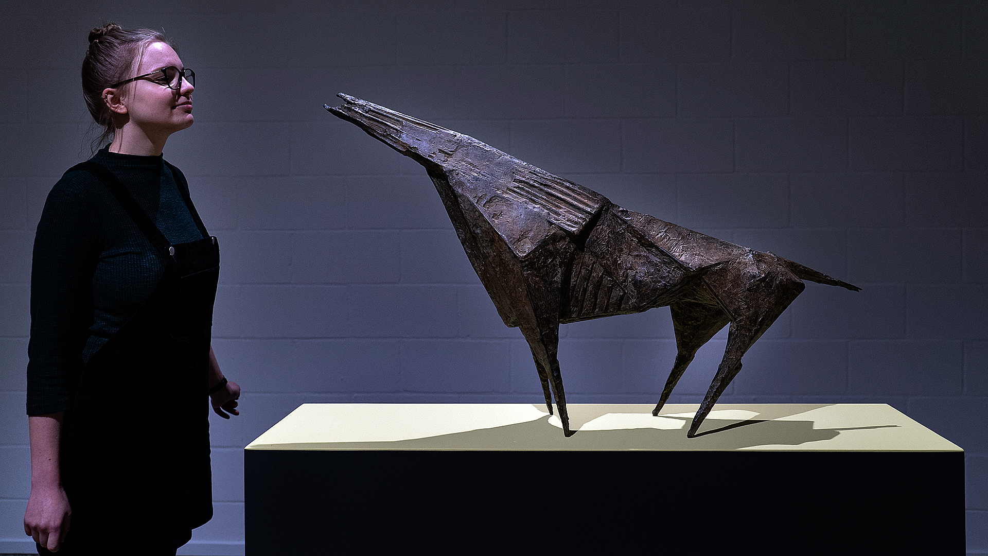 Bizarre Biester Lynn Chadwick in Duisburg KunstArztPraxis